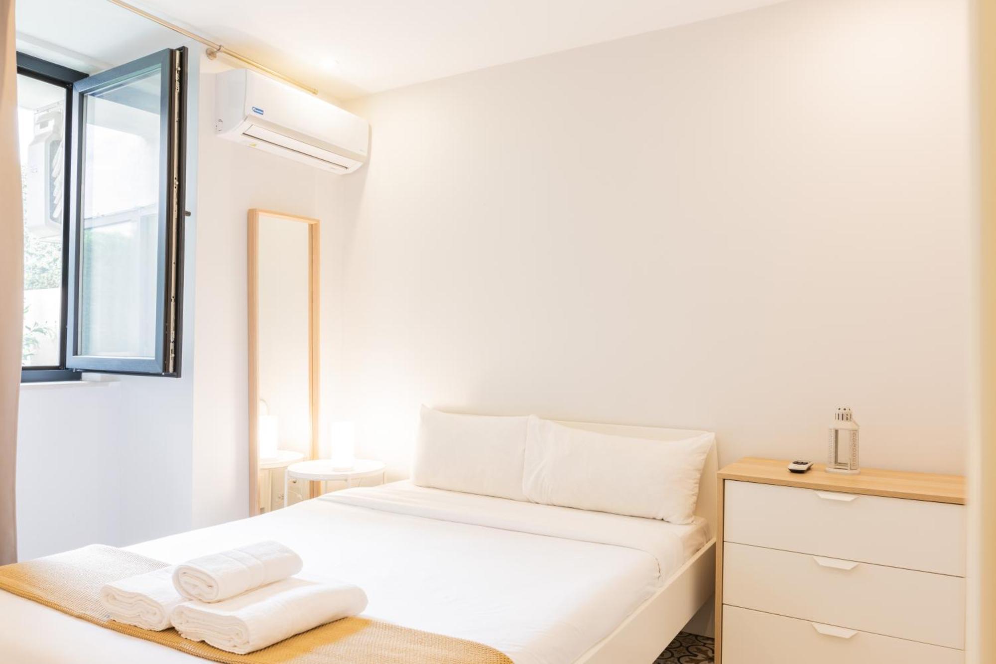 Lapa Charm Apartments With Patio Lisbon Exterior photo