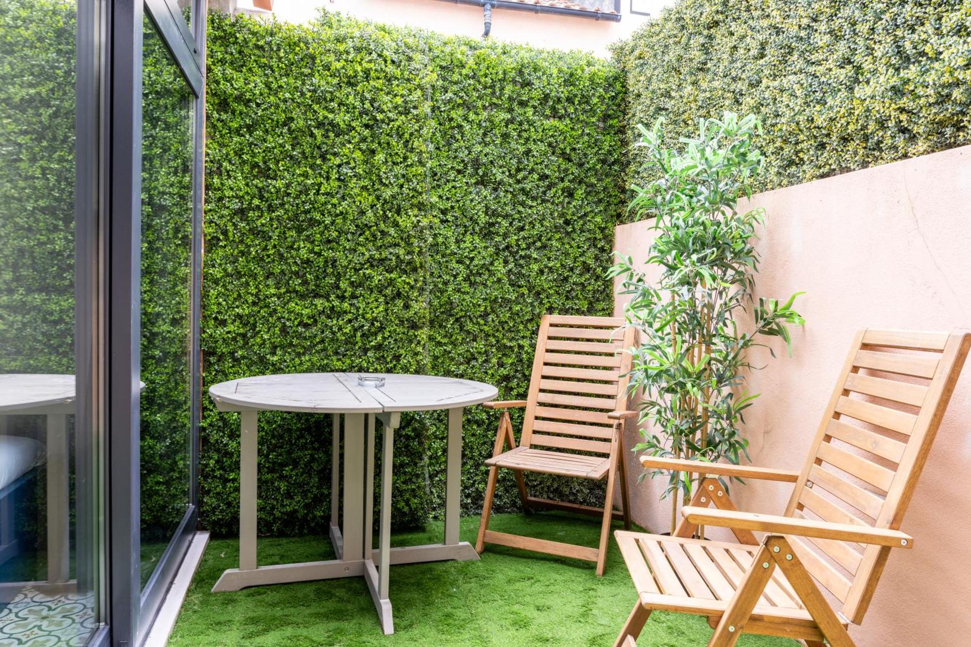 Lapa Charm Apartments With Patio Lisbon Exterior photo